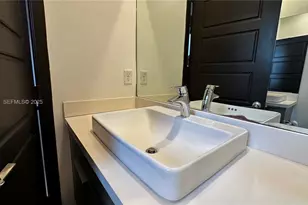 9155 NW 161st St, Miami Lakes, FL 33018 - Photo 28