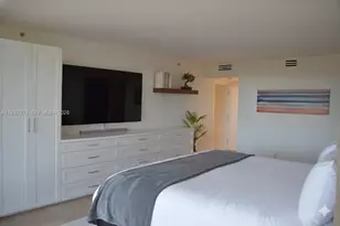 11113 Biscayne Blvd, Miami, FL 33181 - Photo 20