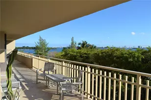 11113 Biscayne Blvd, Miami, FL 33181 - Photo 16