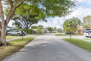 13010 SW 80th St, Miami, FL 33183 - Photo 24