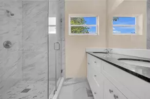 4655 NW 41st Pl, Lauderdale Lakes, FL 33319 - Photo 10