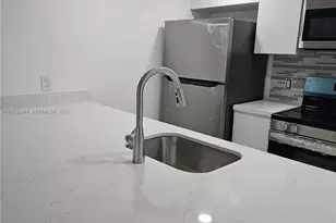 8180 Geneva Ct, Doral, FL 33166 - Photo 4