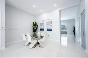 10850 SW 32nd St, Miami, FL 33165 - Photo 8