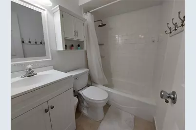 2320 Elm Ct, Pembroke Pines, FL 33026 - Photo 10