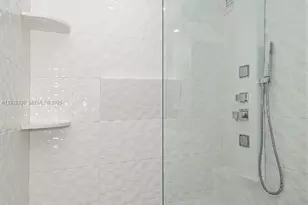 1000 West Ave, Miami Beach, FL 33139 - Photo 26