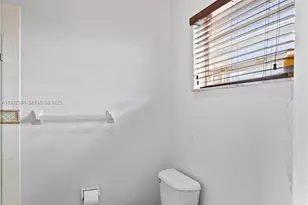 15558 NW 12th Ct, Pembroke Pines, FL 33028 - Photo 40