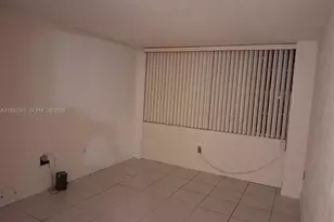 1000 St Charles Pl, Pembroke Pines, FL 33026 - Photo 16