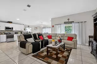 1809 SW 94th Ave, Miramar, FL 33025 - Photo 4