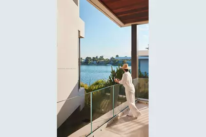 1413 N Venetian Way, Miami, FL 33139 - Photo 48