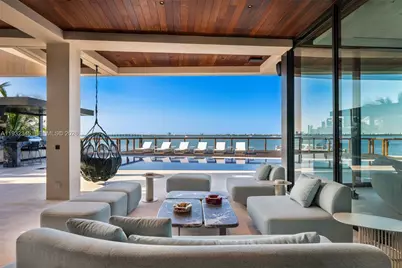 1413 N Venetian Way, Miami, FL 33139 - Photo 4