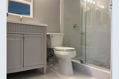 350 W Palm Cir W #201, Pembroke Pines, FL 33025 - Photo 14