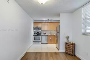 1801 S Treasure Dr, North Bay Village, FL 33141 - Photo 8