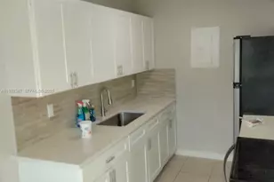 405 SW 13th Pl, Deerfield Beach, FL 33441 - Photo 2