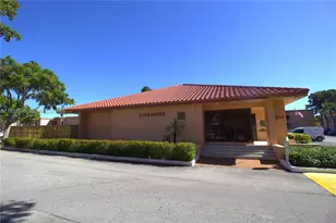 7155 Miami Lakes Dr, Miami Lakes, FL 33014 - Photo 18