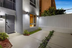 1542 NW 2nd St, Miami, FL 33125 - Photo 16