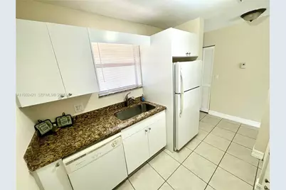 11453 NW 39th Ct #310-2, Coral Springs, FL 33065 - Photo 10