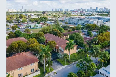 59 SE 3rd Ave, Hallandale Beach, FL 33009 - Photo 4