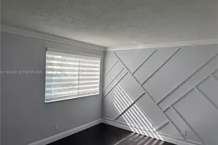 185 Lakeview Dr, Weston, FL 33326 - Photo 6