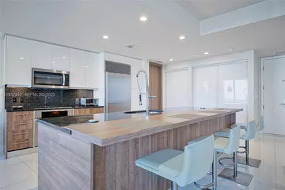 901 Brickell Key Blvd #2507, Miami, FL 33131 - Photo 8