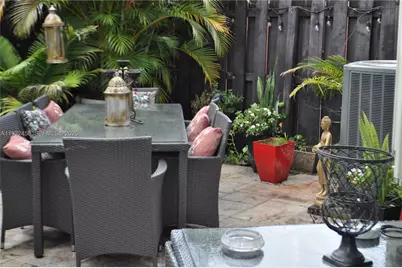 4849 NW 108th Path #0, Doral, FL 33178 - Photo 32