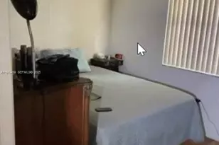 10160 NW 24th Pl, Sunrise, FL 33322 - Photo 4