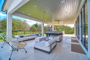 11001 SW 74th Ave, Pinecrest, FL 33156 - Photo 6