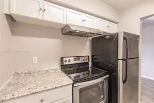 1816 McKinley St, Hollywood, FL 33020 - Photo 18