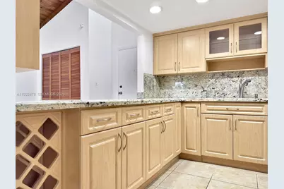 5201 Orduna Dr. #15, Coral Gables, FL 33146 - Photo 8