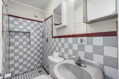 60 W 61st St, Hialeah, FL 33012 - Photo 24