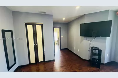 1094 Redwood St #1094, Hollywood, FL 33019 - Photo 28