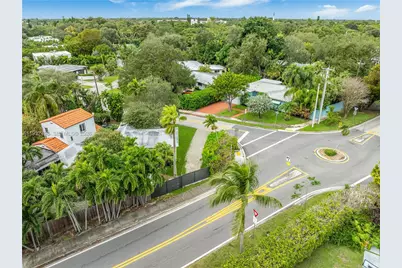 8634 NE 10th Ave, Miami, FL 33138 - Photo 14