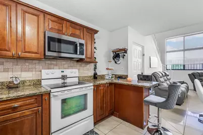 2740 W 63rd St #206, Hialeah, FL 33016 - Photo 10