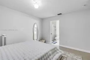 2740 W 63rd St, Hialeah, FL 33016 - Photo 16