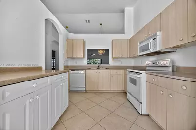 6069 Heliconia Rd, Delray Beach, FL 33484 - Photo 14