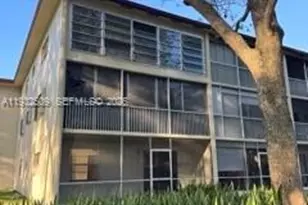 200 SW 132nd Way, Pembroke Pines, FL 33027 - Photo 20