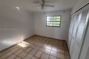 5800 W 18th Ave, Hialeah, FL 33012 - Photo 12