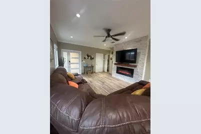 3134 NE 3rd Dr, Homestead, FL 33033 - Photo 8