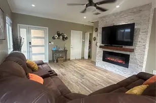 3134 NE 3rd Dr, Homestead, FL 33033 - Photo 8