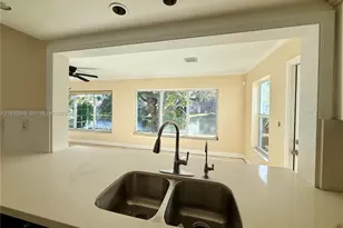 5030 NW 42nd St, Lauderdale Lakes, FL 33319 - Photo 8