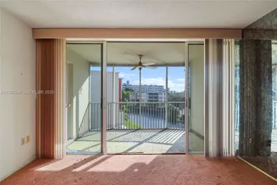 1690 NE 191st St #404-1, Miami, FL 33179 - Photo 14