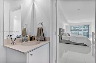 60 SW 13th St, Miami, FL 33130 - Photo 6