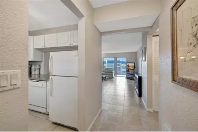 7897 Golf Cir Dr #309, Margate, FL 33063 - Photo 14