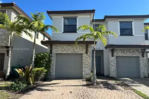 25137 SW 108th Ave, Homestead, FL 33032 - Photo 2