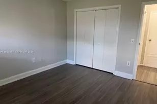 11331 NW 37th Pl, Sunrise, FL 33323 - Photo 10