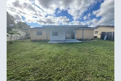 11331 NW 37th Pl, Sunrise, FL 33323 - Photo 22