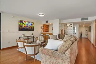 6423 Collins Ave, Miami Beach, FL 33141 - Photo 24