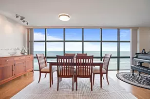 6423 Collins Ave, Miami Beach, FL 33141 - Photo 8