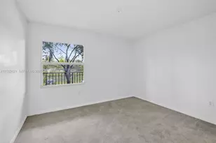 13800 SW 5th Ct, Pembroke Pines, FL 33027 - Photo 22