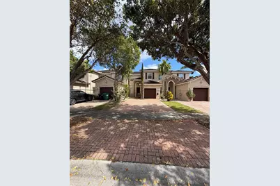 825 SW 153rd Path #825, Miami, FL 33194 - Photo 4
