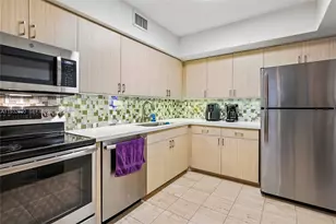 3600 Mystic Pointe Dr, Aventura, FL 33180 - Photo 10